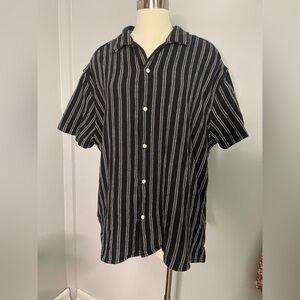 Casual Black and White Striped Button Down Shirt - Knit Size Xl